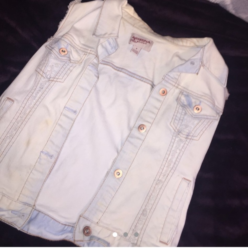 Sleeveless Light blue jean jacket